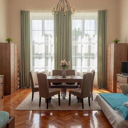 Suzy Apartman Eger Eksteriør billede